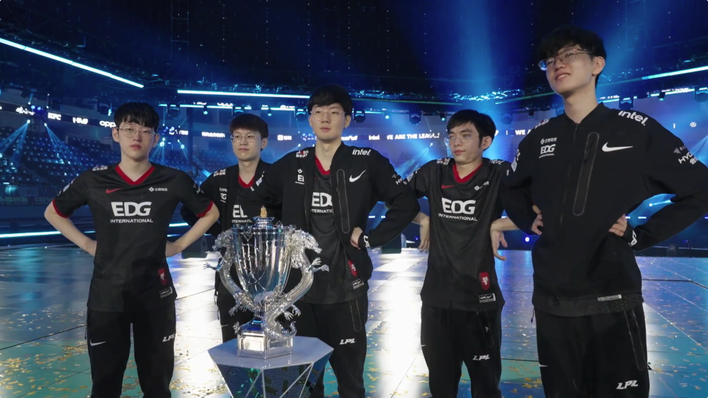 FPX轻取EDG，Oner线上压制力十足峡谷大战半决赛，强势挺进下一轮