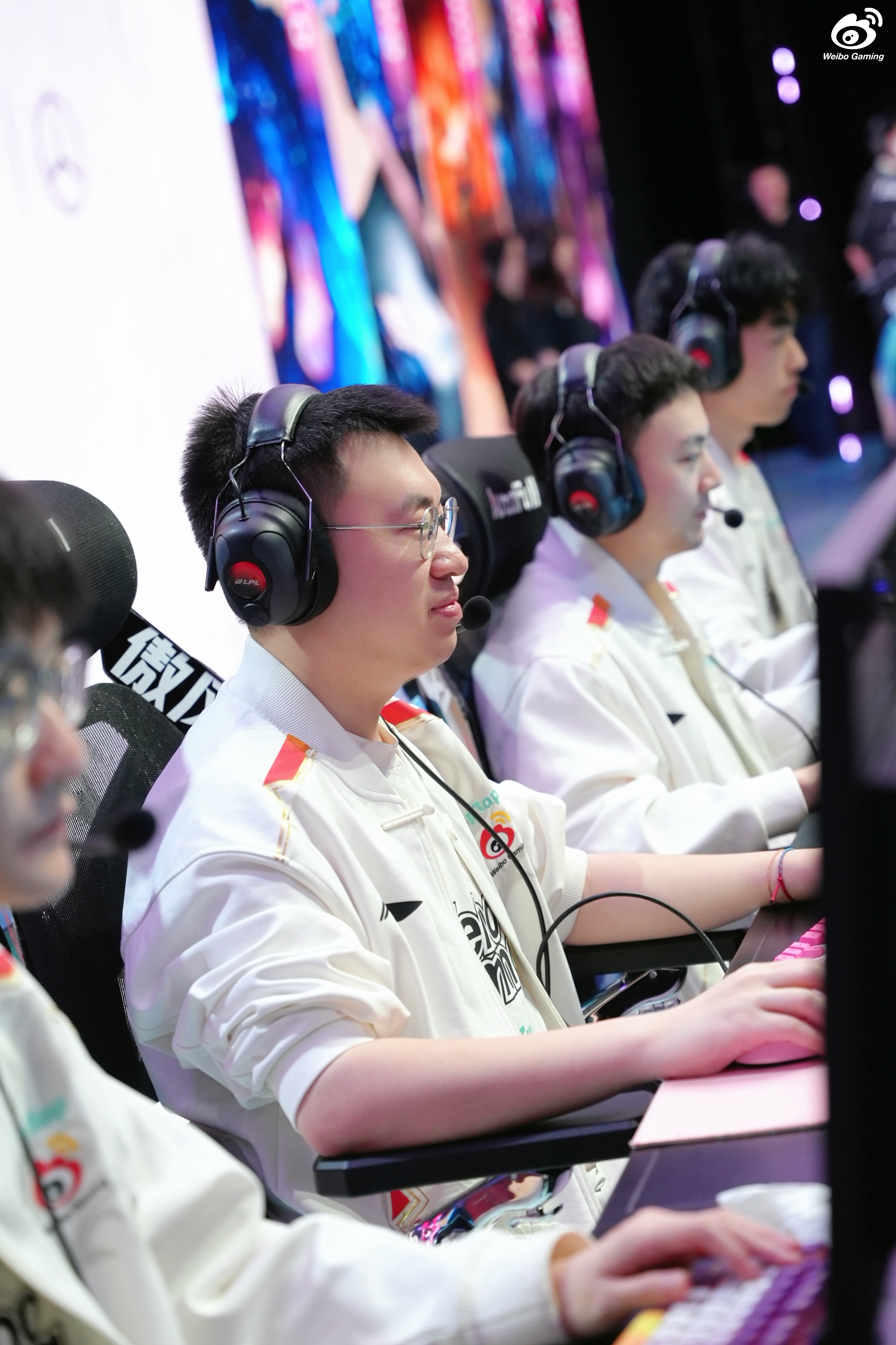 WBG血洗V5,Zeus关键团战开团秒人宿敌对决淘汰赛,留下经典瞬间 WBG血洗V5,Zeus关键团战开团秒人宿敌对决淘汰赛,留下经典瞬间