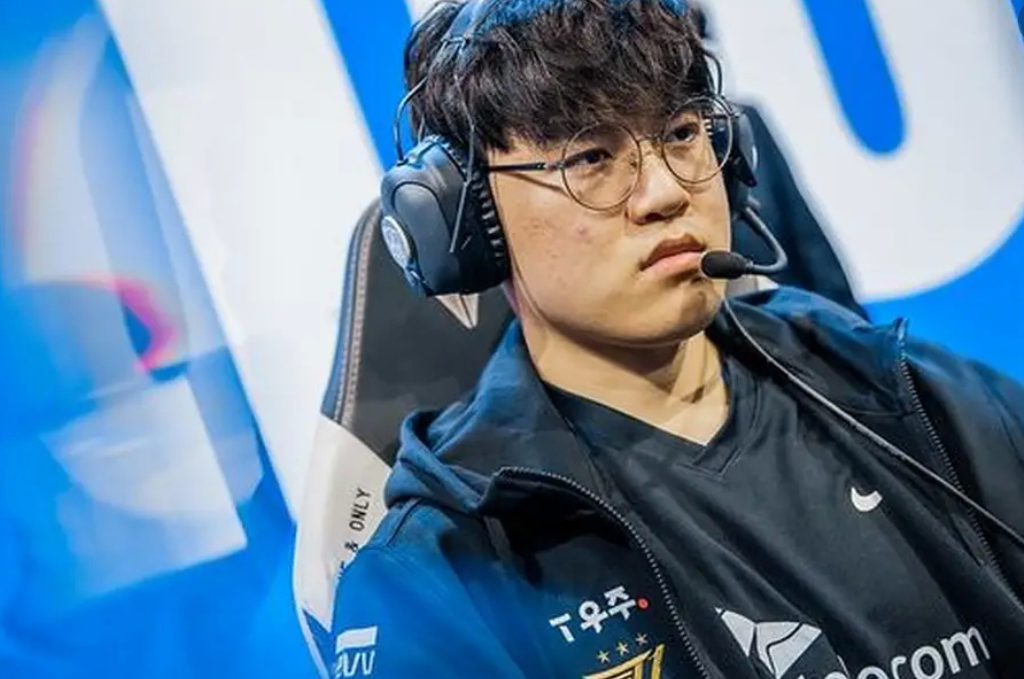 TSM碾压JDG，Gumayusi打出惊人五杀宿敌对决四强赛，锁定晋级资格