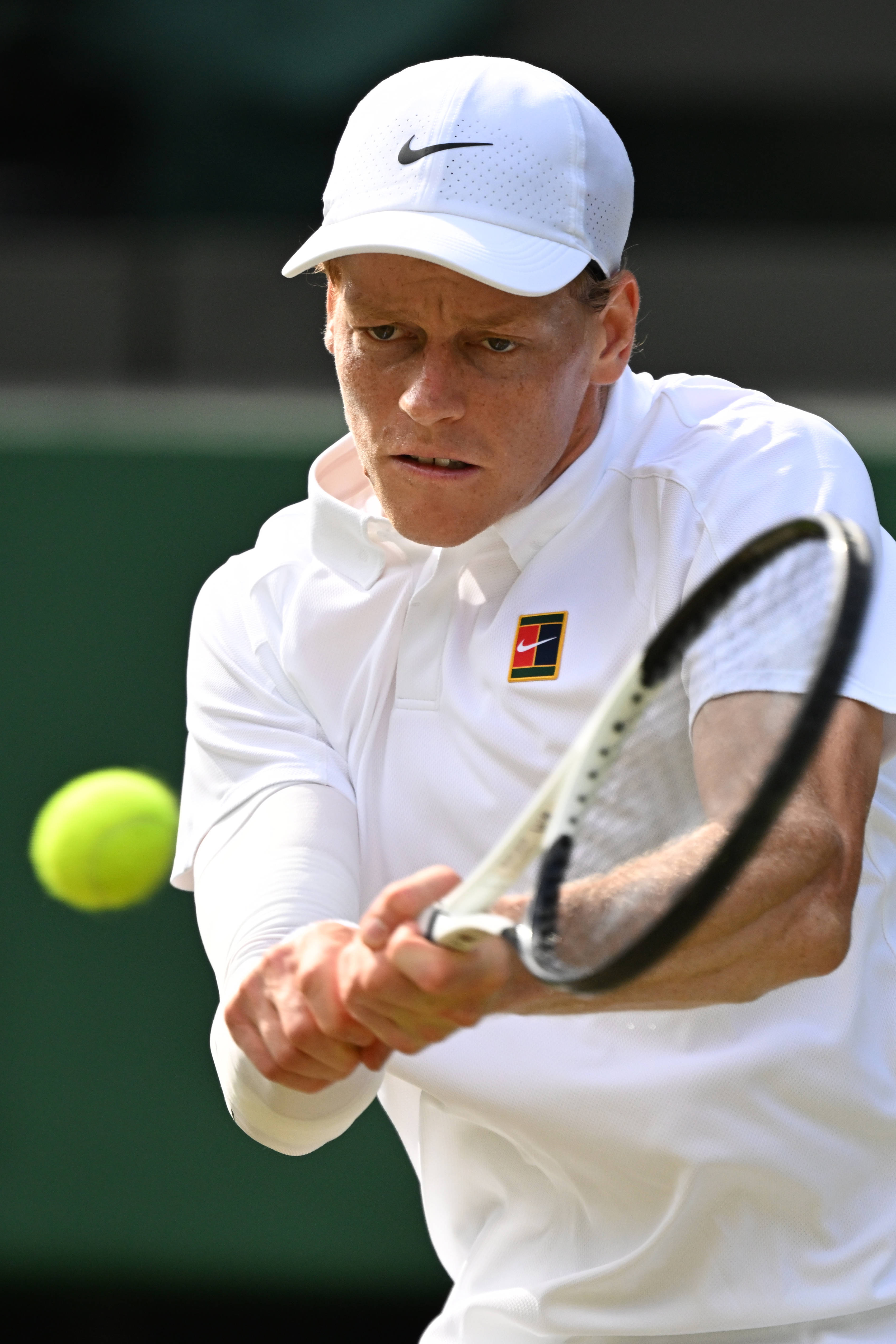 拉沃尔杯完胜温网，辛纳点燃赛场