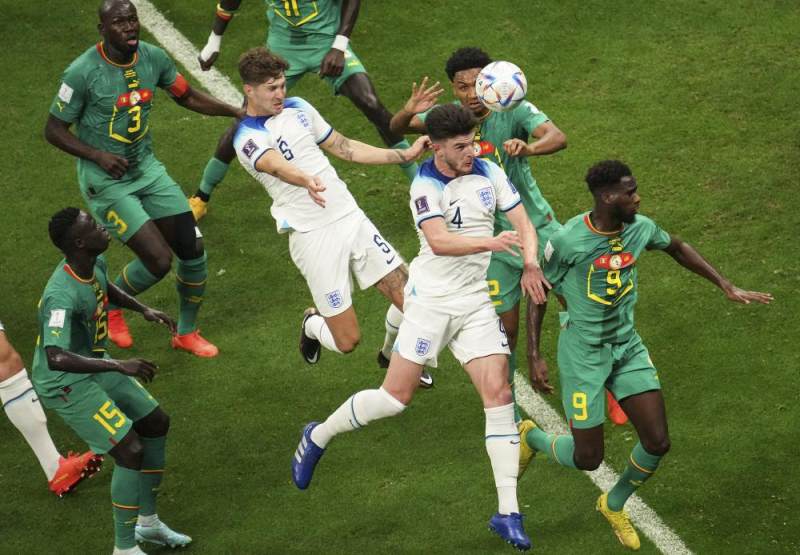 关于英格兰队完胜中国队，波尔高光表现的信息