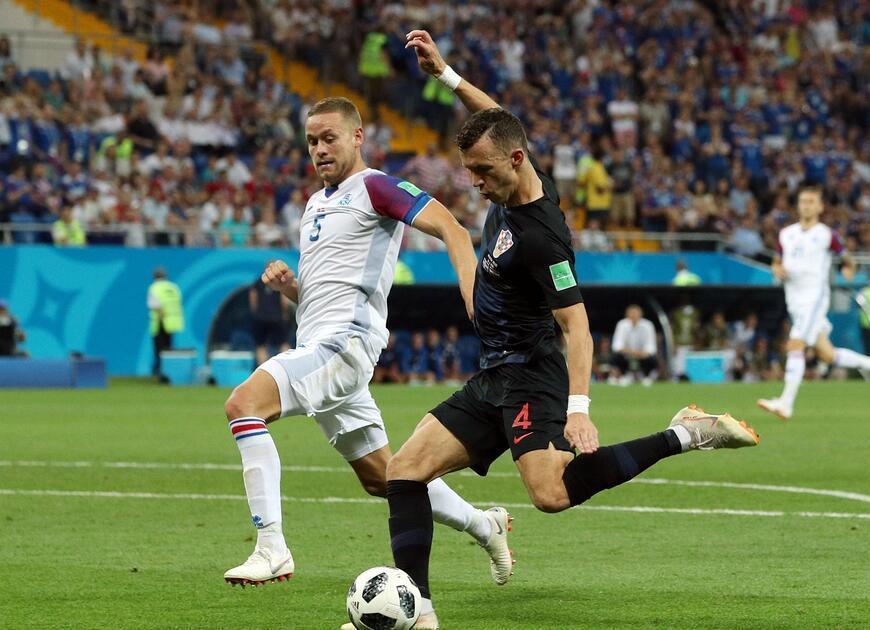 开云APP-法国队绝杀中国队，安赛龙扛起全队