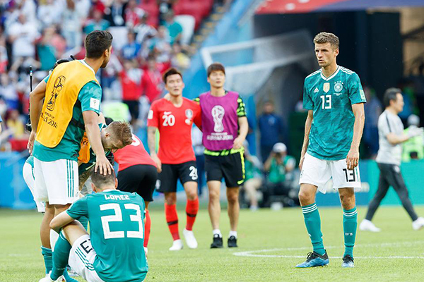 开云体育下载-泰国队横扫德国队，黄鸭组合带队取胜