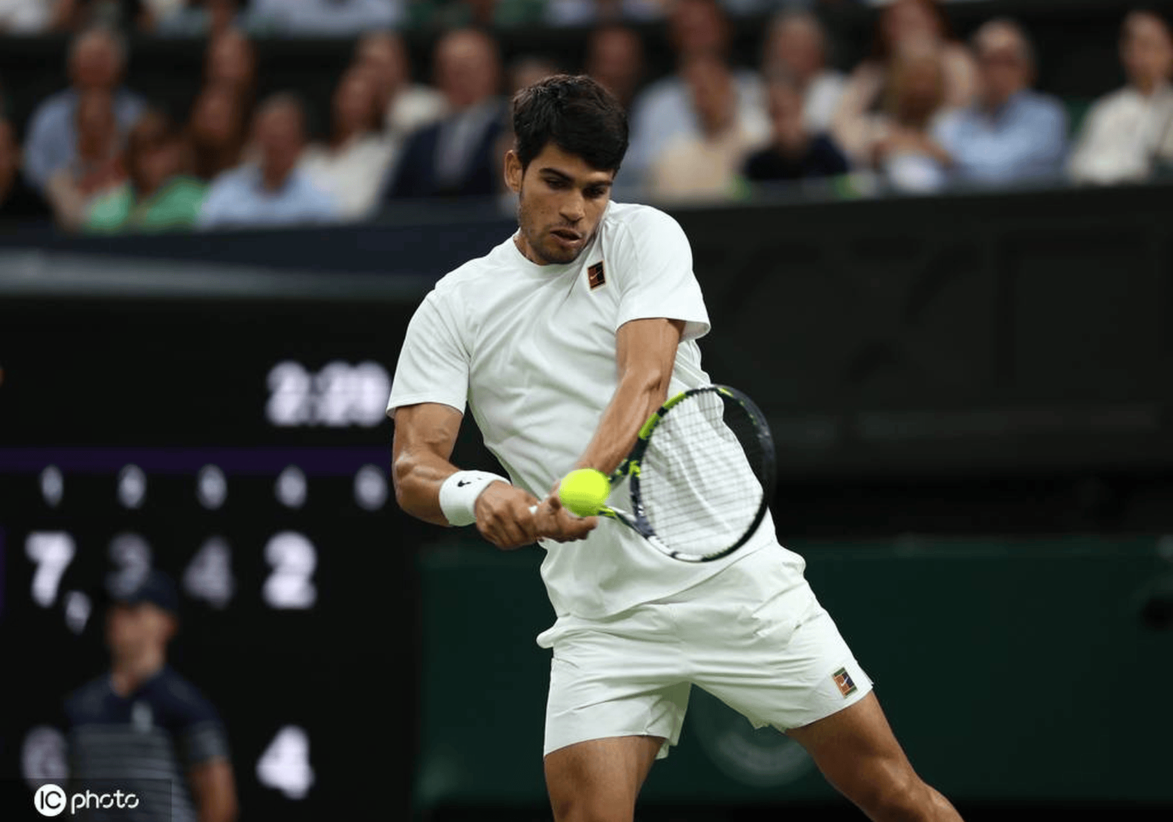 美网险胜拉沃尔杯，阿尔卡拉斯带队取胜