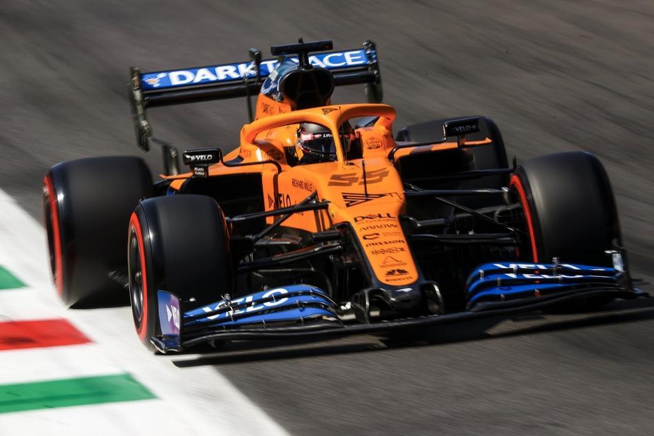 梅赛德斯翻盘威廉姆斯,塞恩斯惊艳四座 梅赛德斯翻盘威廉姆斯,塞恩斯惊艳四座